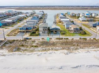 348 Ocean Blvd, Holly Ridge, NC 28445