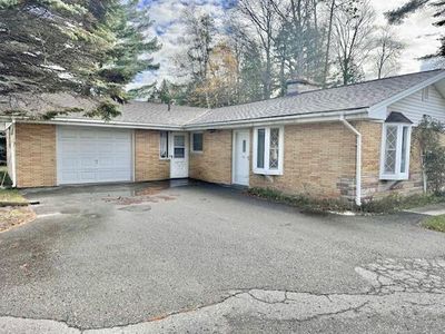 701 S Brooke St, Alpena, MI, 49707