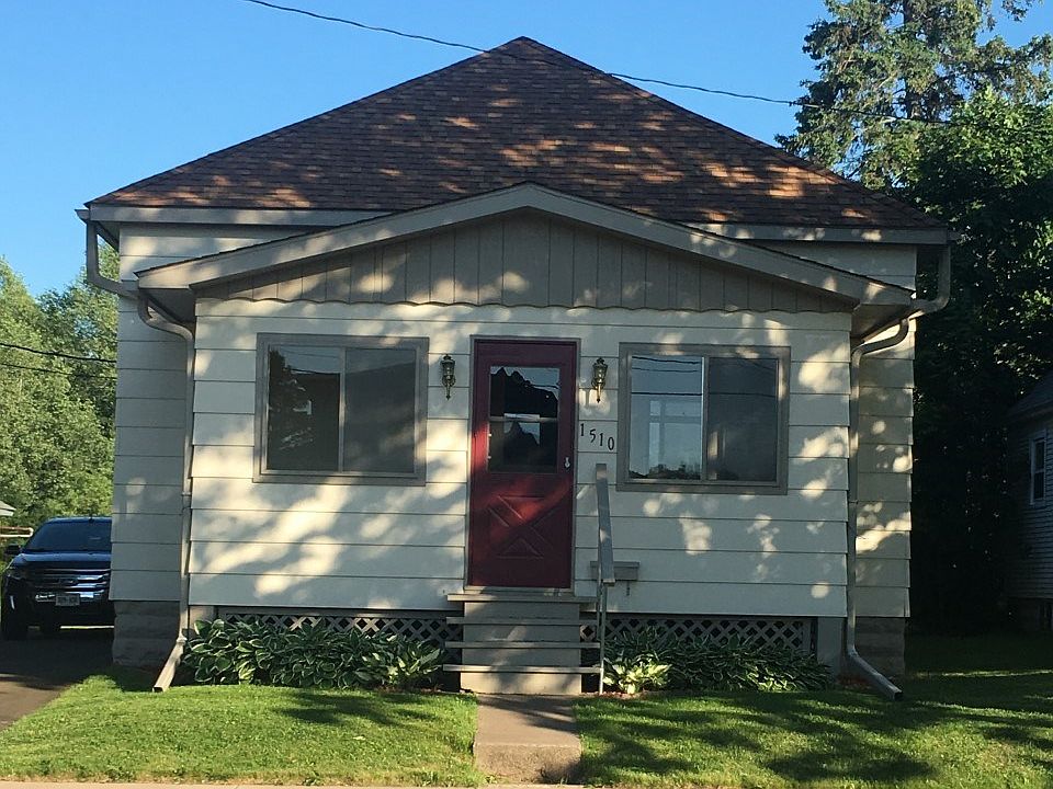 1st image of 1510 6th St E