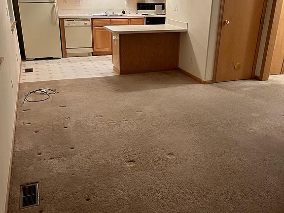 3rd image of 222 Spruce St