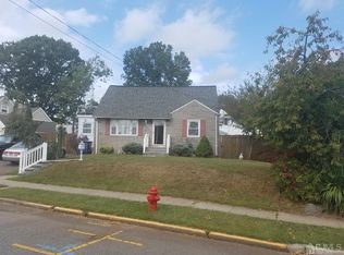 78 Warner St, Fords, NJ 08863