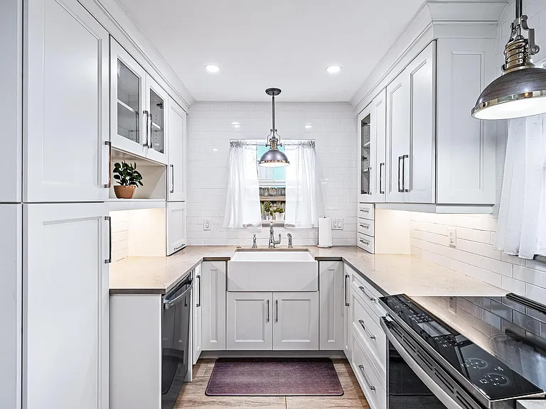 1869 Circle Dr — Photo 8
