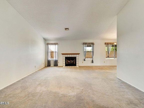 4th image of 4057 E Wescott Dr