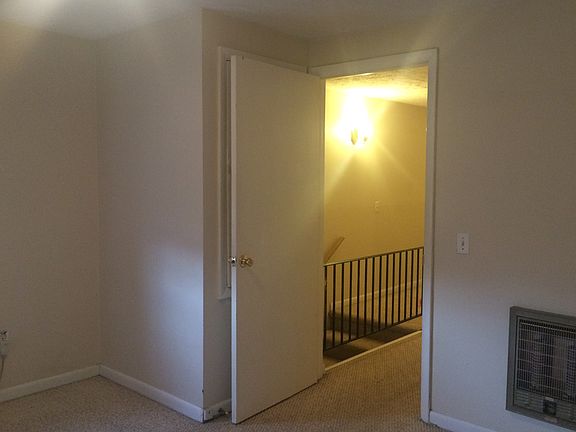 3rd image of 125 School Ave APT 1