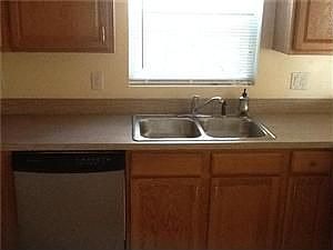 4th image of 415 16th St