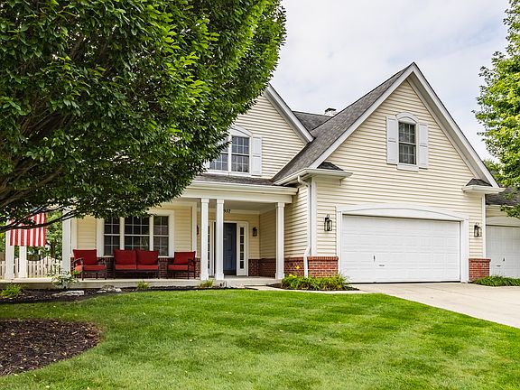2nd image of 3907 Brasseur Ln