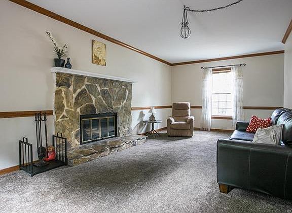 4th image of 4525 Burgess House Ln