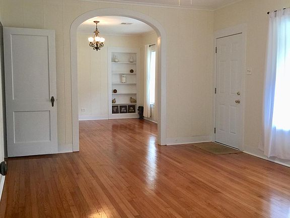 4th image of 226 W Sallier St