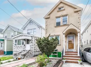 7736 160th St, Fresh Meadows, NY 11366