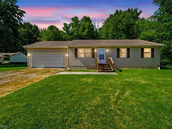 2nd image of 1682 Sugar Creek Dr