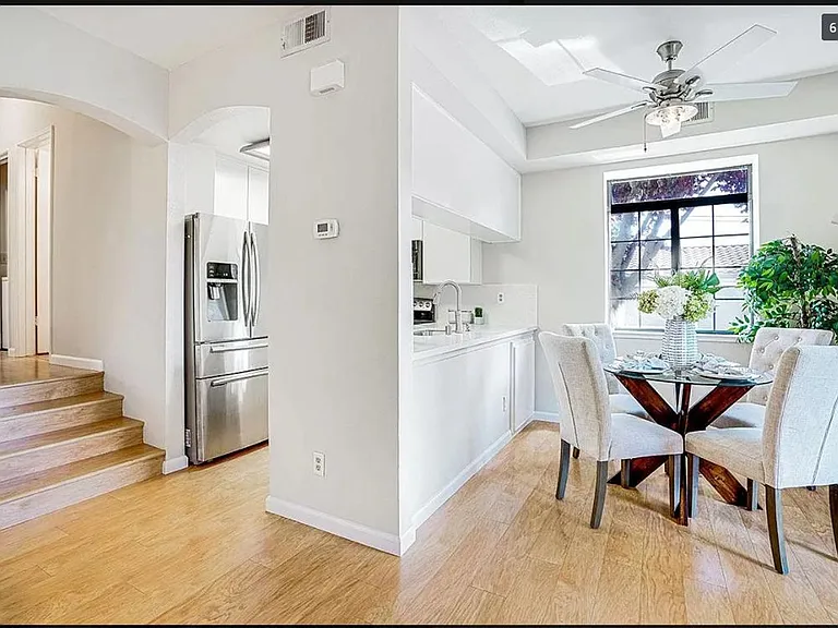 24 Washington Square Dr — Photo 5