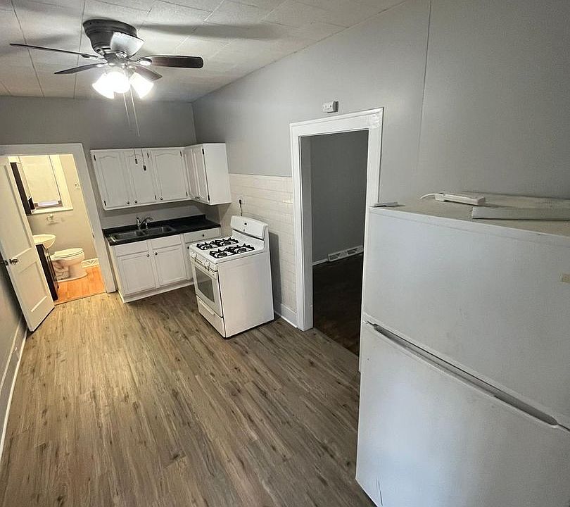 1st image of 1202 W 151st St APT 1R