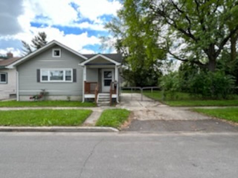 1st image of 580 E Troy St