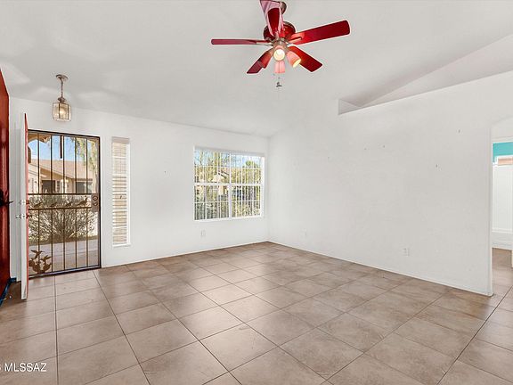 4th image of 2561 W Camino Del Deseo