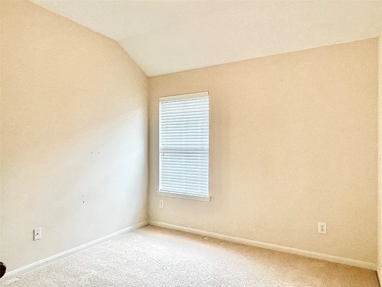 910 Pickett Hill Ln — Photo 14