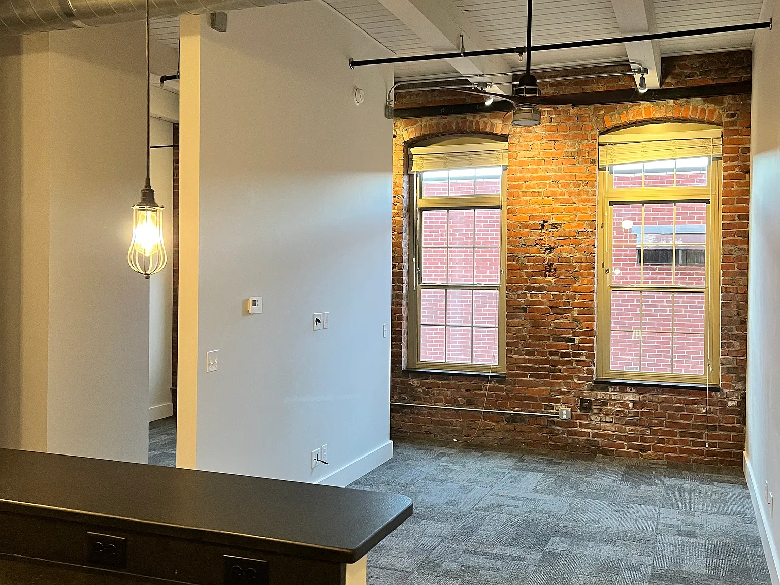 1 bed, 556 sqft, $1,150 — Photo 3