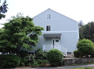 67 Stirrup Ln, Riverside, CT 06878