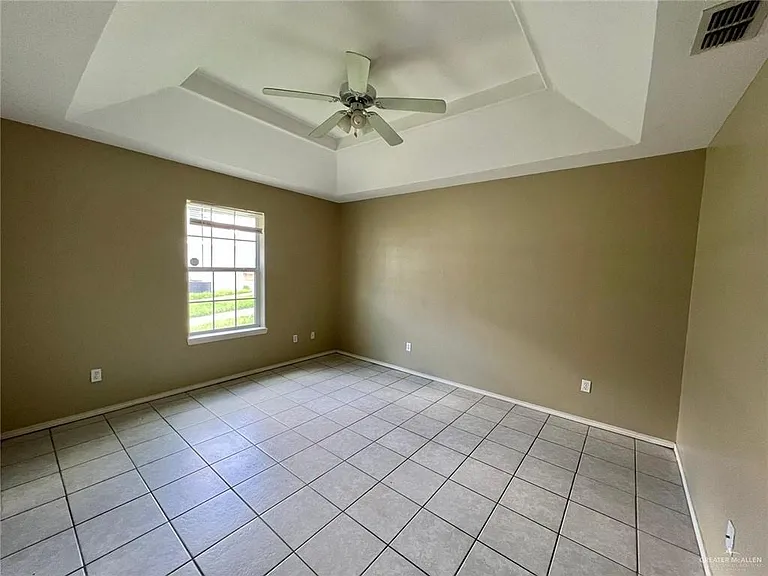 604 S Logan Dr #1 — Photo 12