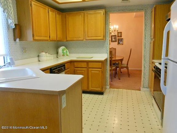 4th image of 1133 Thornbury Lane #A