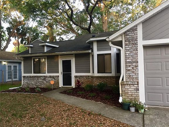 3rd image of 2200 S Magnolia Ave