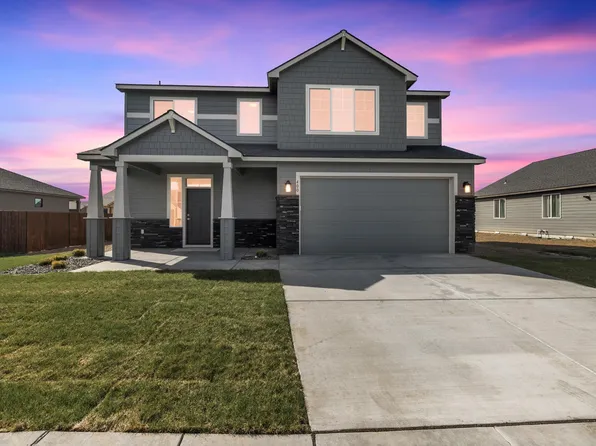 400 Tanzanite Ave, Grandview, WA 98930