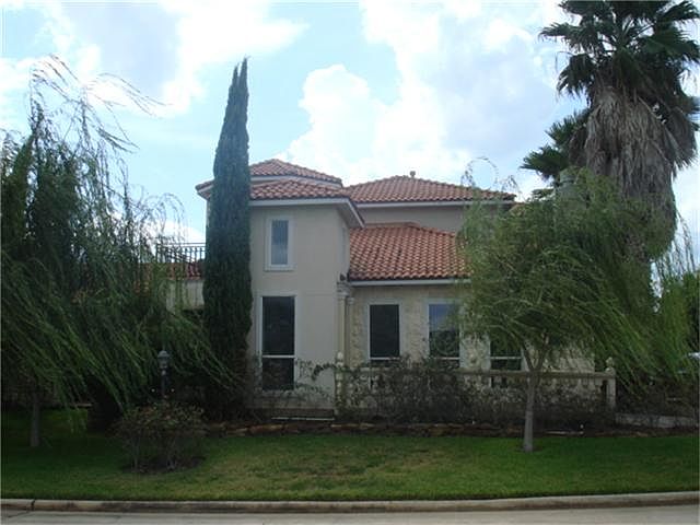 1st image of 51 Waterford Way