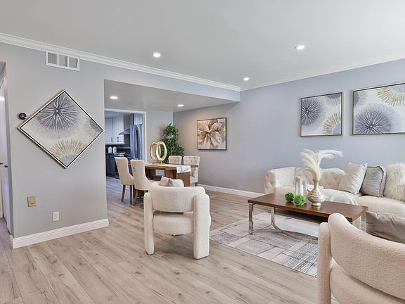 3rd image of 793 Sweetwater Way