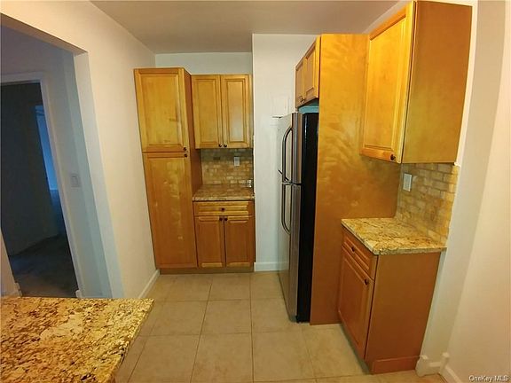4th image of 30 Ehrbar Ave APT 514