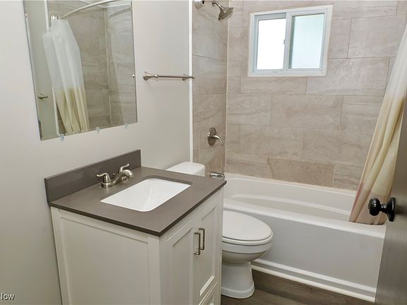 5th image of 4205 Riverview Ln