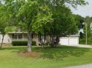 667 Westwood Ct, Swansboro, NC 28584