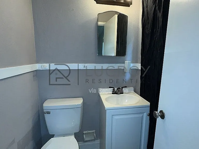 3030 Oak Forest Dr — Photo 7