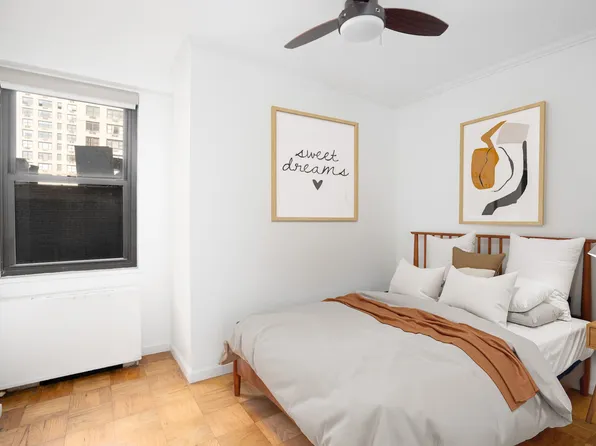 245 East 25th Street image 4 of 8