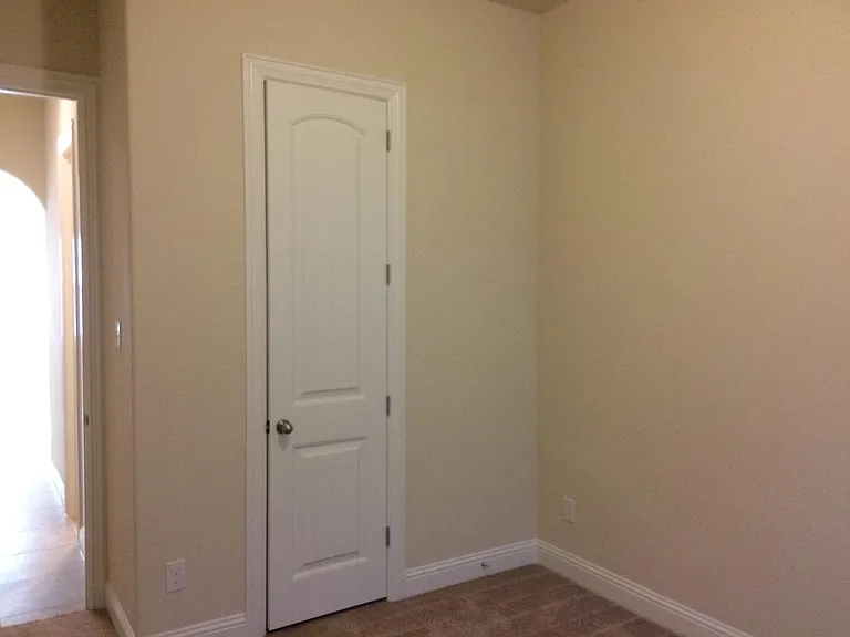5820 Fremont Dr — Photo 7