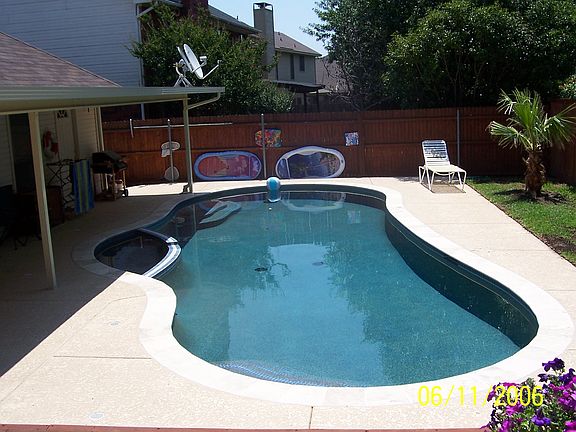 2nd image of 4325 Carolina St