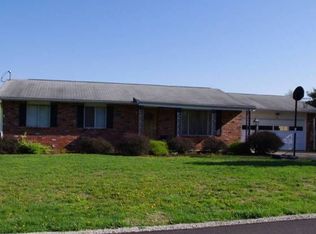 126 Mound Dr, Marietta, OH 45750