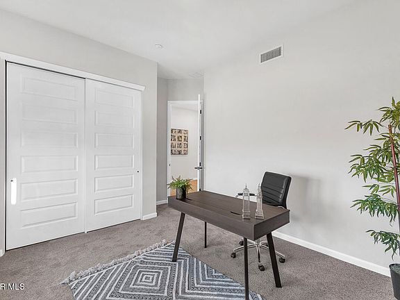 5th image of 964 Louisiana Downs Ave