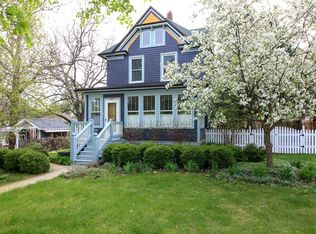 525 Austin Ave, Woodstock, IL 60098