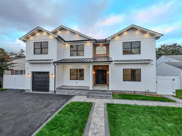 1679 Queen Street, North Bellmore, NY 11710