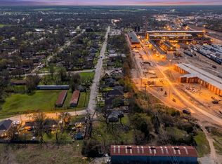 1609 N Brazos Ave, Cleburne, TX 76031