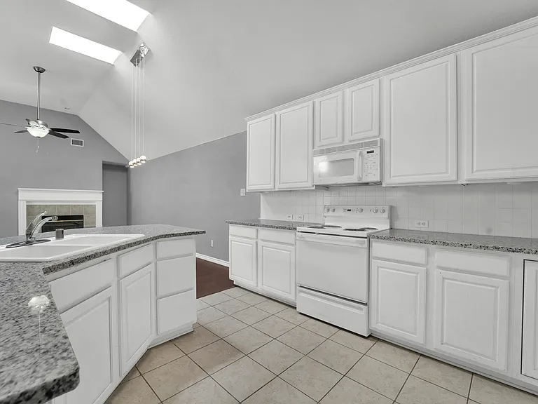 3116 Glen Canyon Dr — Photo 13