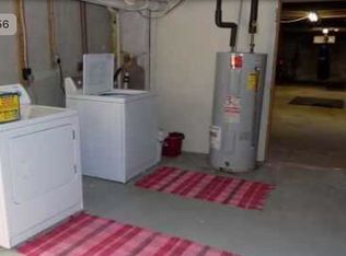 9 Old Log Ln, Bellingham, MA 02019