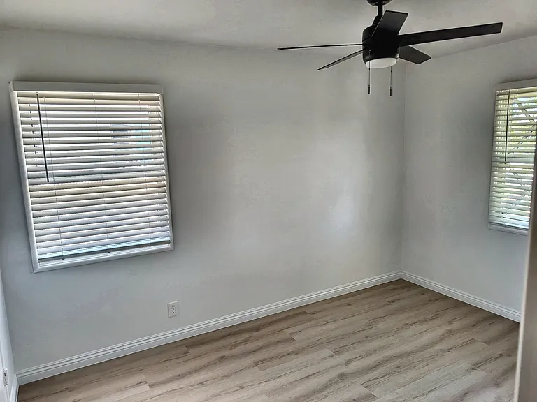 12671 Jerome Ln — Photo 13