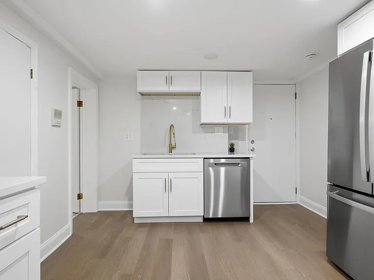 1806 N Richmond St #G — Photo 6
