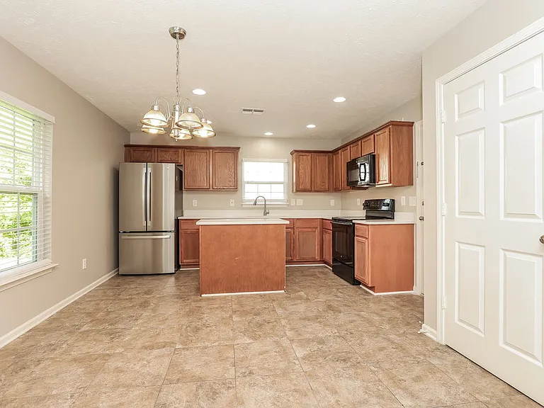 1391 E Nir Shreibman Blvd — Photo 7