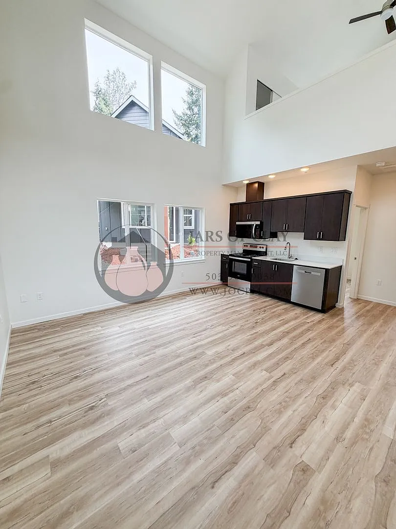 Beautiful 2 Bedroom Cottage — Photo 2