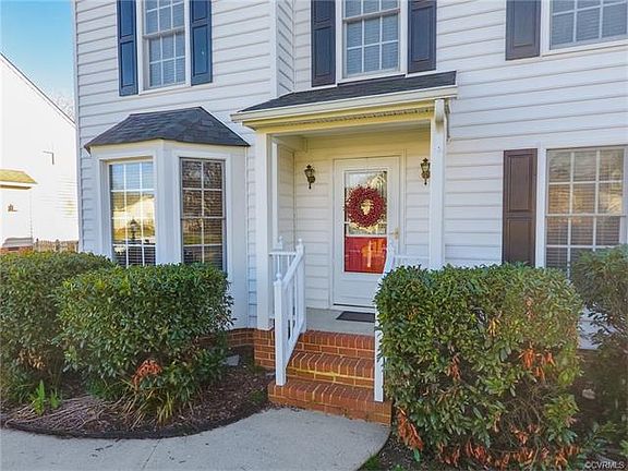 4th image of 7021 Hawks Hill Ln