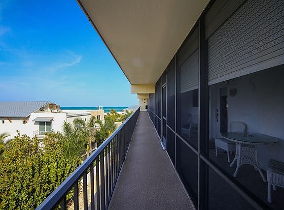 3rd image of 350 S Polk Dr #504 & 1/32