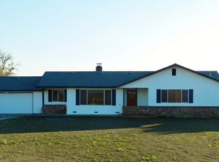 821 Wright Rd, Hollister, CA 95023