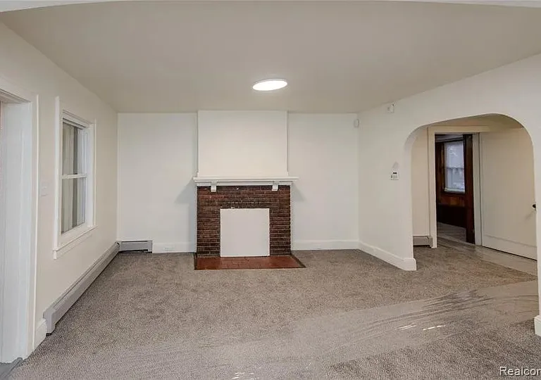 751 Dupont St — Photo 10