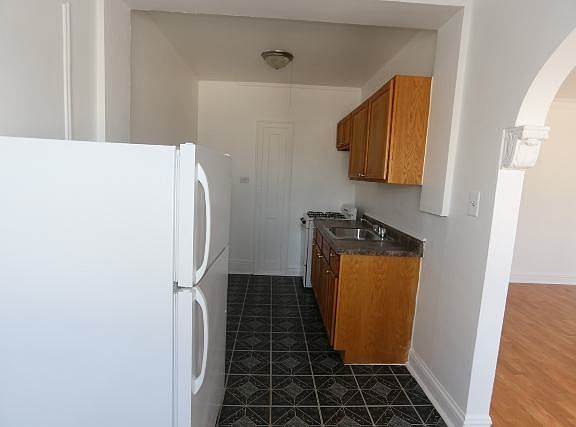 3rd image of 3943 W Diversey Ave APT 0118